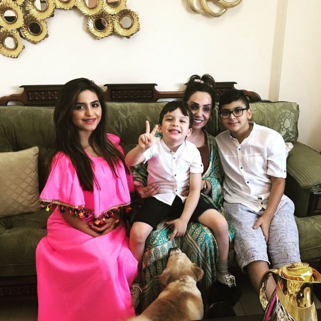 بالصورة- أول ردّ من والدة وجدة حلا الترك على هجوم والدها... هذا ما فعلتاه