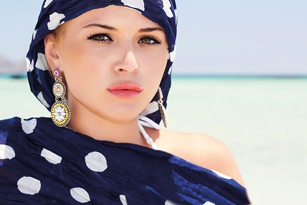 هكذا تحمين بشرتك من أشعة الشمس الضارّة