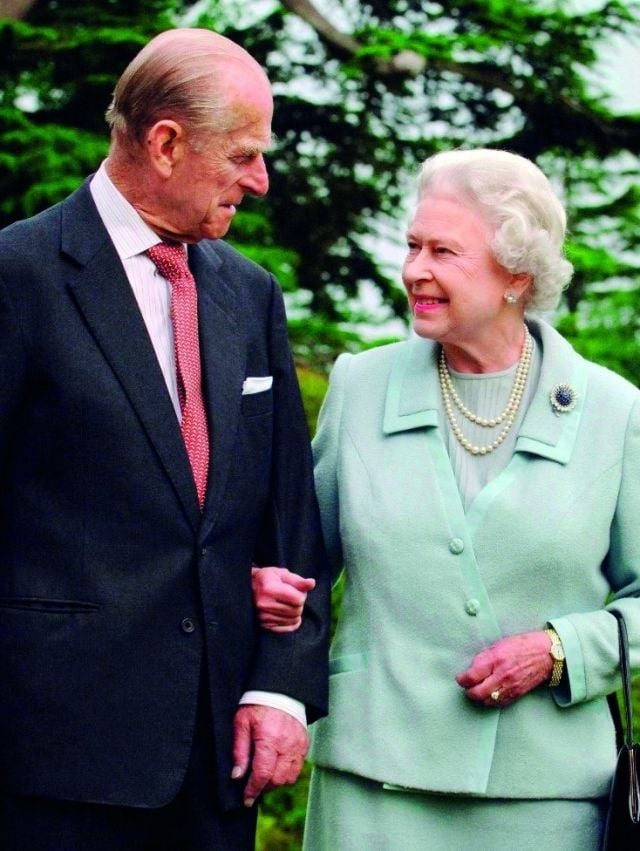 إليزابيث الثانية وفيليب دوق أدنبره: 69 عاماً من الزواج الناجح