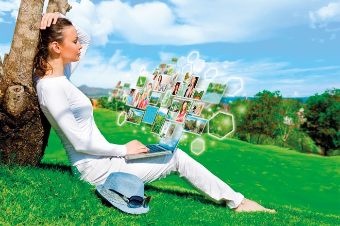 Social Media... نجوم وشهرة بصورة وفيديو!