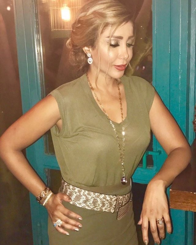 بالصورة - أروى في لحظات رومنسية مع زوجها... هكذا قلدا أحلام ومبارك الهاجري