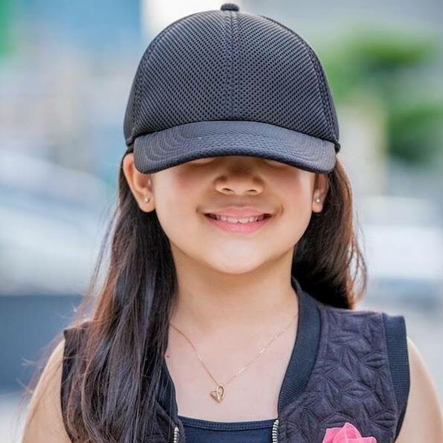 بالفيديو - فتاة في الـ11 من عمرها تحقق 9 ملايين مشاهدة بفضل «ديسباسيتو»... ما فعلته سينال إعجابكم حتماً