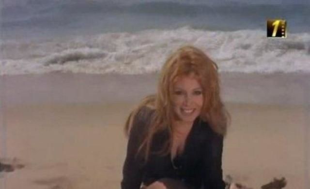 بالصور - نجمة الاغراء العربية تظهر من جديد... لن تصدقوا كيف أصبحت بعد غياب طويل!