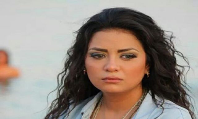 سهر الصايغ تخرج عن صمتها وتتحدث عن حقيقة ارتباطها بعزّ