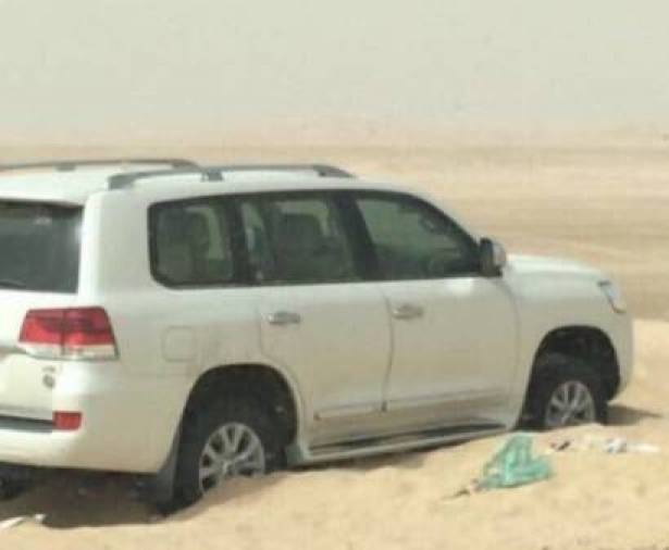 فرق الانقاذ تعثر على أب وابنه توفيا من العطش في صحراء السعودية!