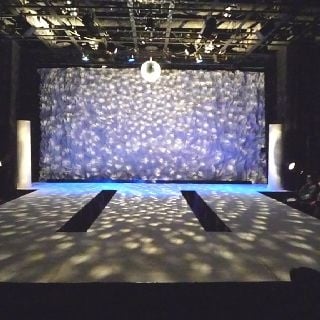 عاجل وبالصورة - وفاة فنانة عالمية على خشبة المسرح.. وما السبب؟!