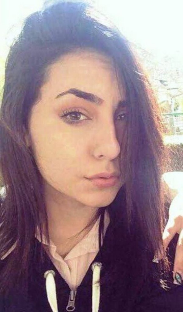 جريمة مروعة- بدلاً من أن يحتفل بتخرجها سدّد إليها 3 طعنات قاتلة... إليكم سبب ما فعله هذا الوالد بابنته