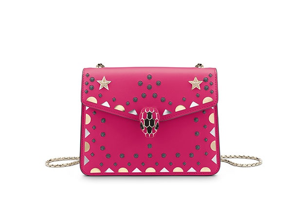 حقيبة Serpenti Forever تجدد دائم للترف المعاصر من BVLGARI