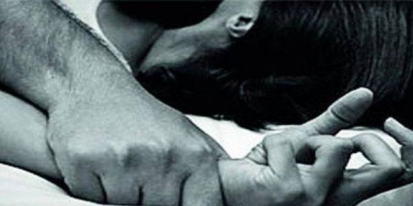 حادثة تهزّ مصر.. قدمت صديقة شقيقتها فريسة لصديقها وصورت لحظة اغتصابها ببرود أعصاب لسبب غريب!!!