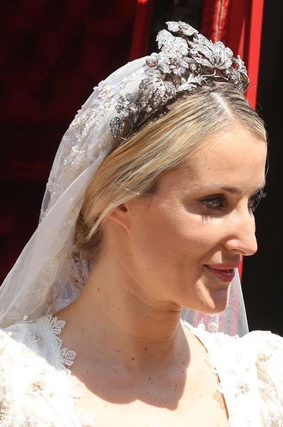 بالصور - فستان زفاف أميرة ألمانية استغرق خياطته 3 أشهر.. شاهدوا روعته وتصميمه الساحر