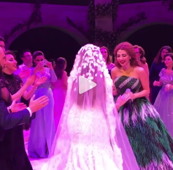 بالفيديو - شاهدوا العروس تقلد رقص ميريام فارس في حفل زفافها!