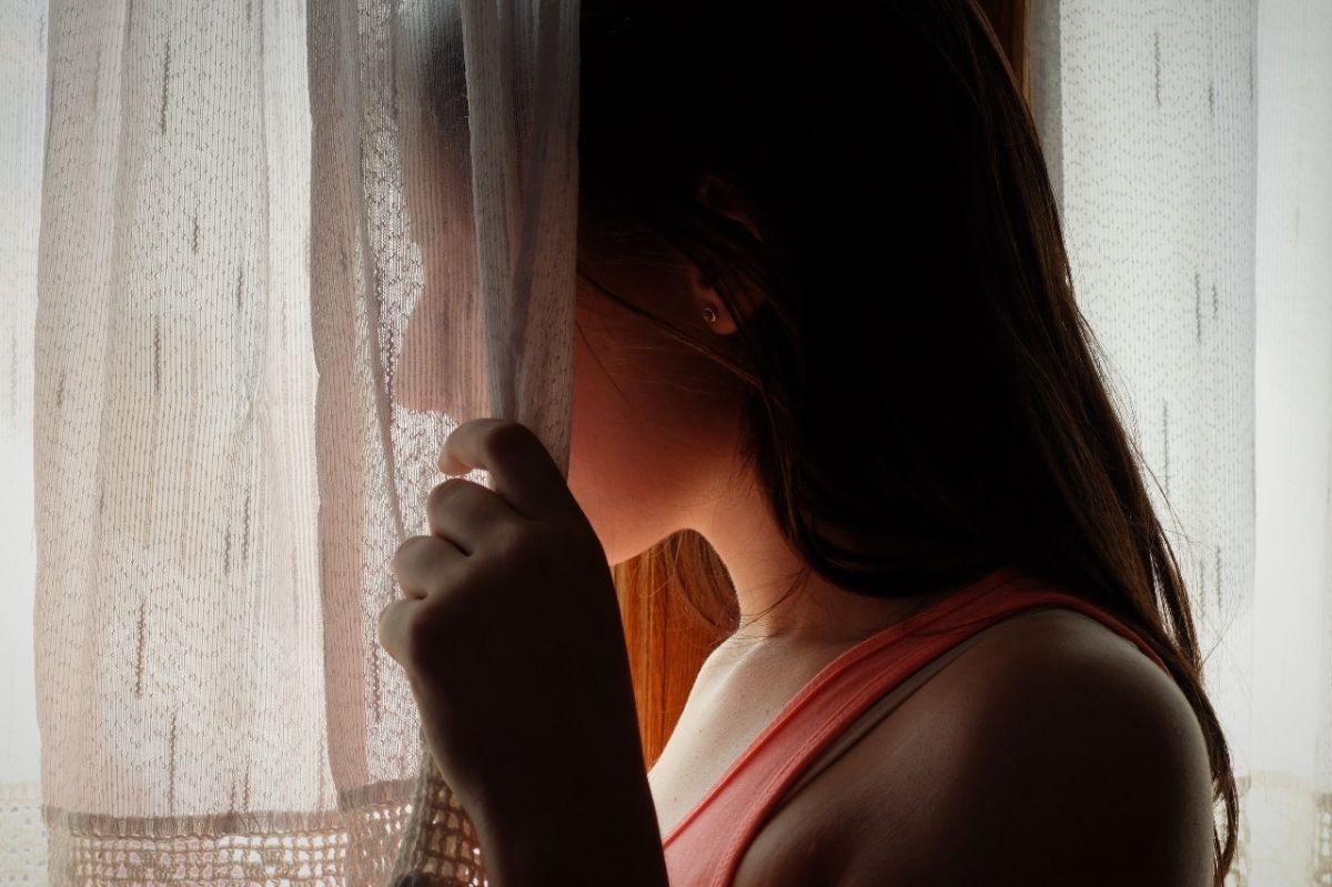 اختطفوهما من سيارة أجرة وتناوبوا على اغتصابهما... وما تحدثت عنه الضحيتان سيوقف قلوبكم