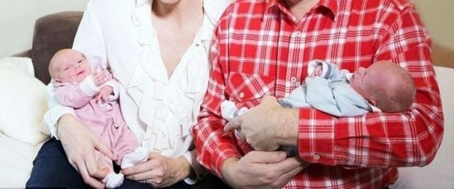 بالصور - توأم أمير موناكو الصغيران يأسران القلوب!! شاهدوا جمالهما