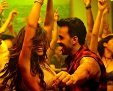 بالصور - بطلة أغنية  