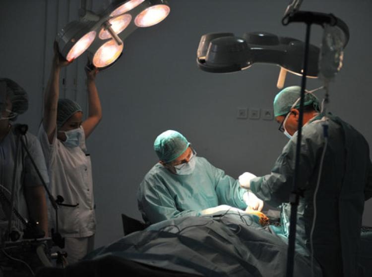 بالصور - وفاة فنانة مصرية خلال عملية تصغير الصدر! هذه هويتها وتفاصيل تكشف للمرة الأولى حول مقتلها!