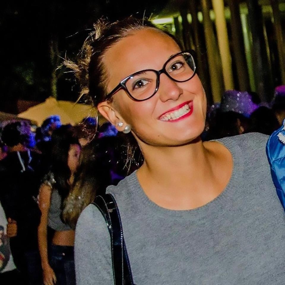 قتل صديقته خنقاً... وما فعله بجثتها طوال الليل أثار صدمة الكثيرين