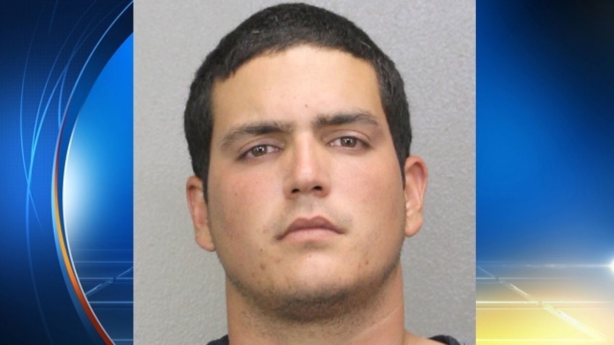 جريمة غير مسبوقة - أدخل يده واقتلع جزءًا من أمعائها... إليكم السبب وما فعله بعد ذلك سيصدمكم