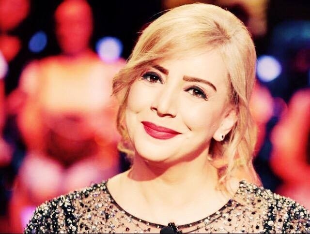 بالصورة - شكران مرتجى بإطلالة عفوية.. وابنة شقيقتها تحرجها!