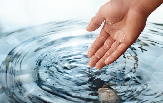 همس- يُصارع المياه