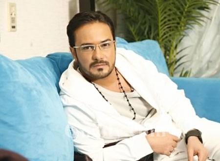 بالصور - نجل محمد رجب يشعل مواقع التواصل.. شاهدوا وسامته!