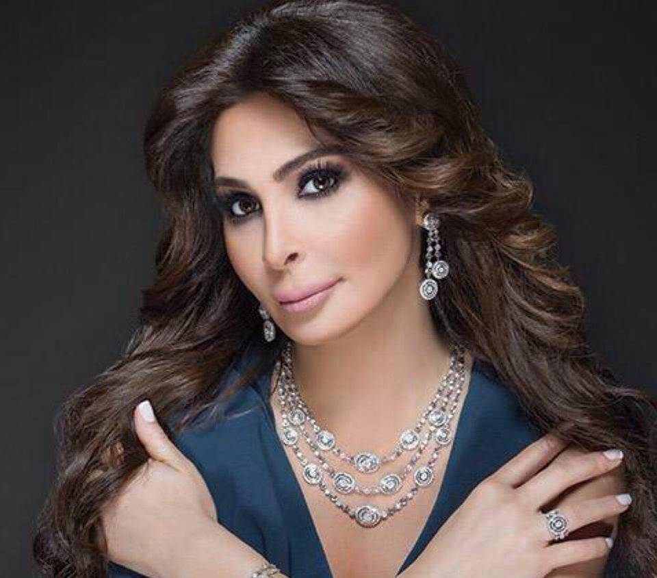 إليسا تخرج عن صمتها وتكشف موقفها من الانضمام إلى 