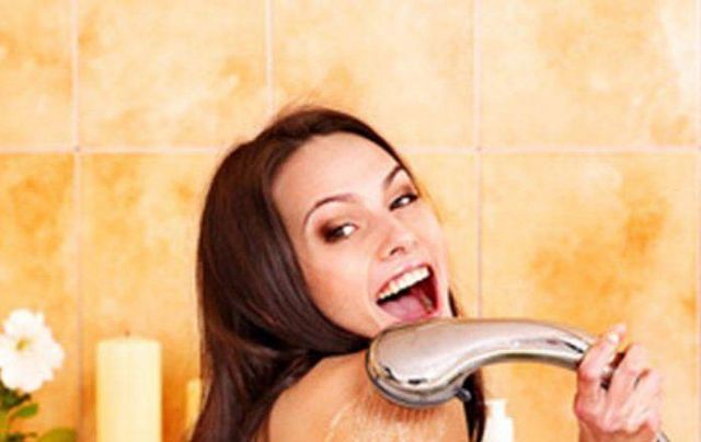 الاستحمام خلال الدورة الشهرية صح أم خطأ؟ إليك الحقيقة