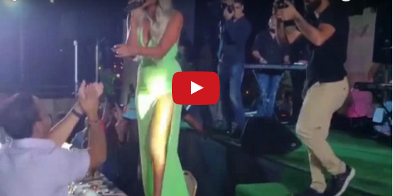 بالفيديو - مايا دياب تتحرض للتحرش على المسرح... من قبل فتاة!