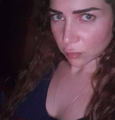 بالفيديو - هكذا هنأت مي عز الدين 