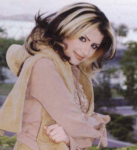 بالصورة - لن تصدقوا من هذه النجمة العربية قبل عمليات التجميل!