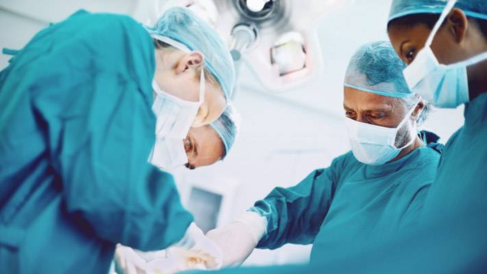 بالصور - نجمات صرفنَ ثروة على عمليات التجميل... خمنوا من احتلت المرتبة الأولى!!