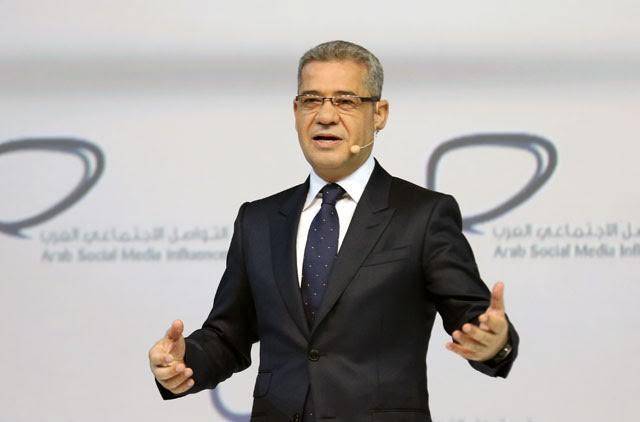 بالصورة - مصطفى الآغا يعلّق على اعتزال أمل حجازي وارتدائها الحجاب بأقسى الكلمات