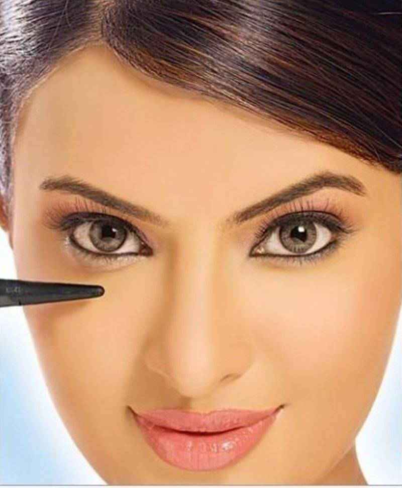 هل تستخدمين الكحل العربي؟ لن تتخيّلي أن هذه الحيلة تساعد على ثباته لأكثر من 24 ساعة... جربيها