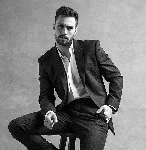 آرون تايلور جونسون: الوجه الجديد لعطر Givenchy Gentleman