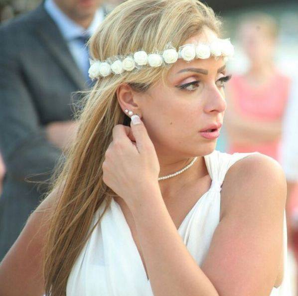 بالصور - ريم البارودي تخطف الأنظار بصورها الجديدة! وما علاقتها بهذين الطفلين؟!