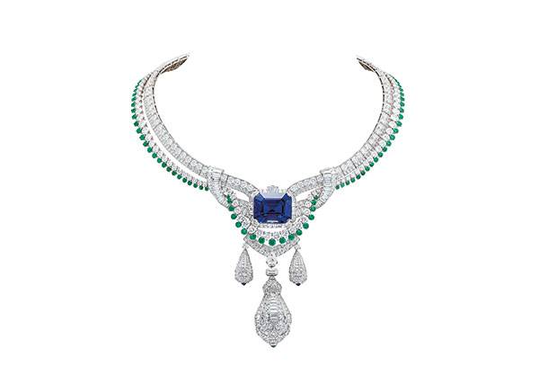 Van Cleef & Arpels
 Le Secret 
مجوهرات تحتضن أسراراً وأشعاراً