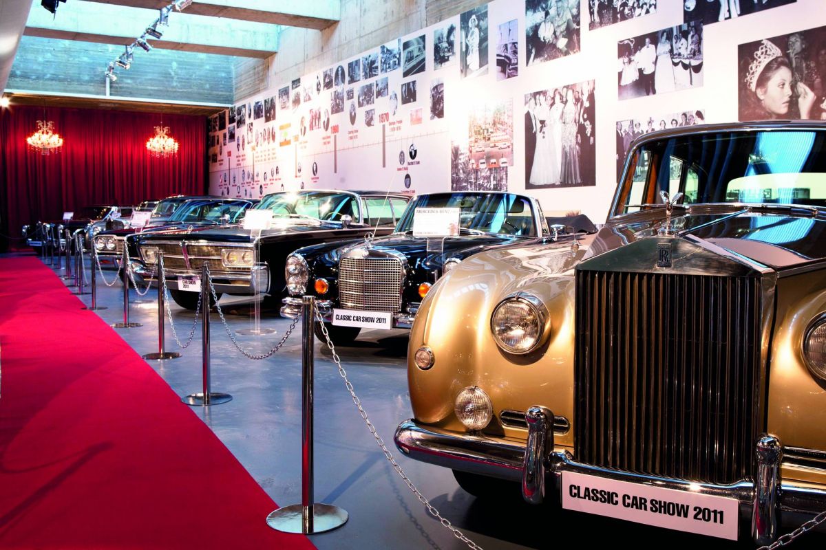 «معرض السيارات الكلاسيكية»...  يعكس تاريخاً وعراقة بطريقة مختلفة