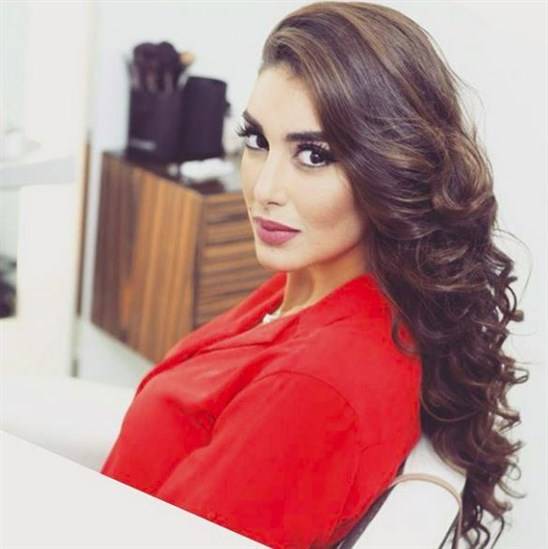 صورة نادرة وقديمة لياسمين صبري من دون ماكياج!!