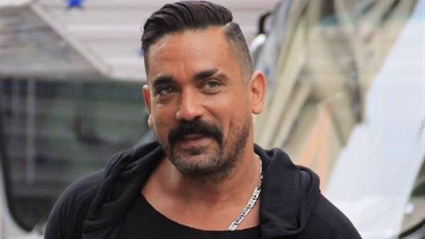 بالفيديو - أمير كرارة يعترف بطرده من فيلم عادل إمام.. وهذا ما حصل معه!