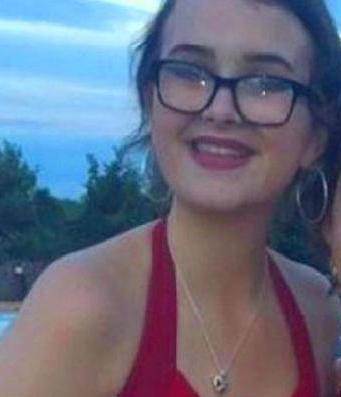 قصة محزنة - نتفت شعرها وأكلته حتى الموت