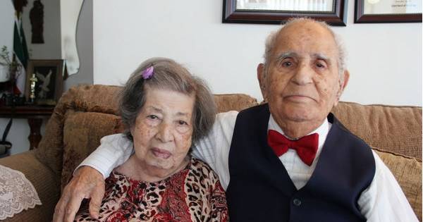 سيدة تقاضي والديها لأنهما أنجباها قبيحة.. وزوجها الكفيف طلقها بعد استعادة بصره!