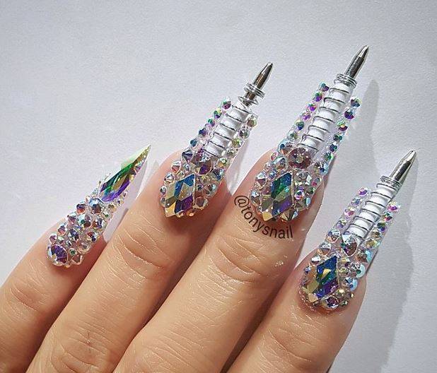 بالفيديو - صيحة جديدة للأظافر تشعل مواقع التواصل.. شاهدي كيف تطبق!