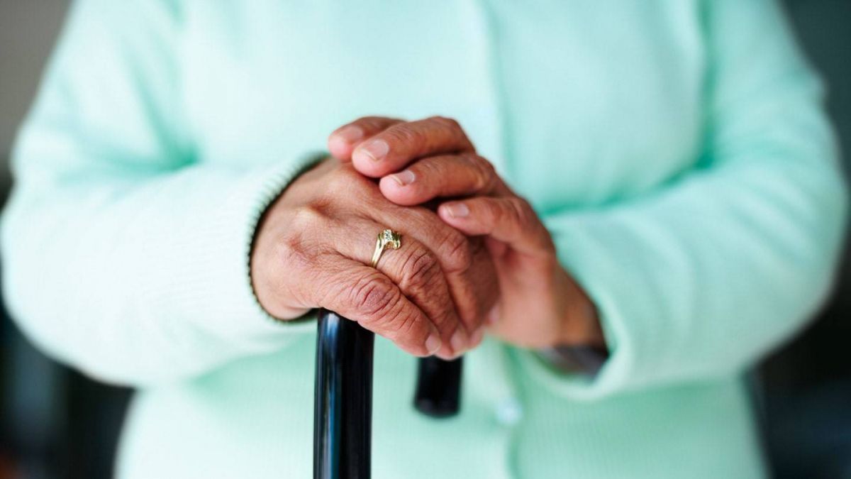 رجل يغتصب حماته المصابة بالألزهايمر والتي تبلغ الـ94... ما فعله مقزز وهكذا ضُبط بالجرم المشهود