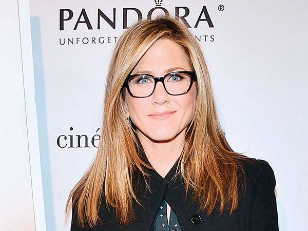 النظّارات - جينيفر انيستون