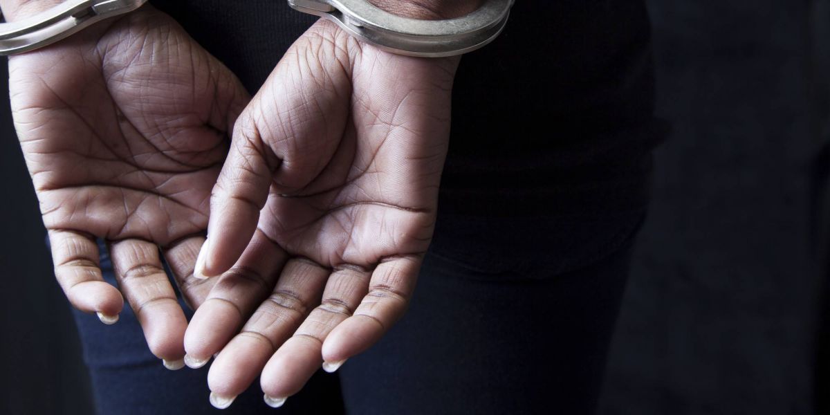 في مصر- اعترض والدها على لباسها فردت عليه بطريقة وحشية... ما فعتله به أكثر من صادم